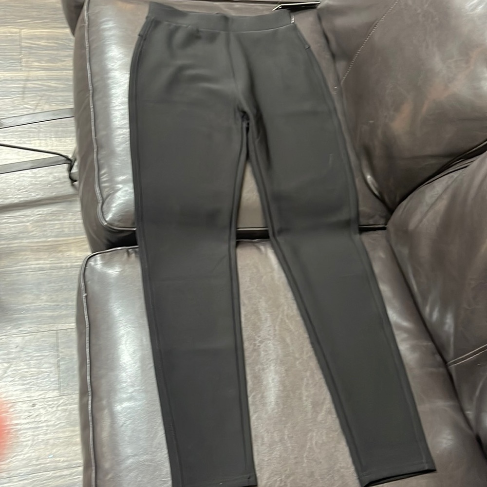 Black leggings, brand new!